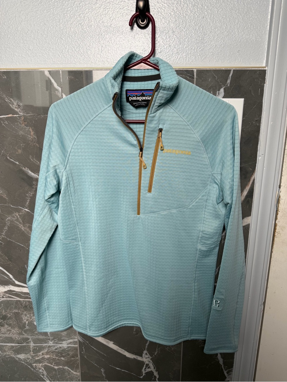 Patagonia R1 pullover - Picture 6 of 8